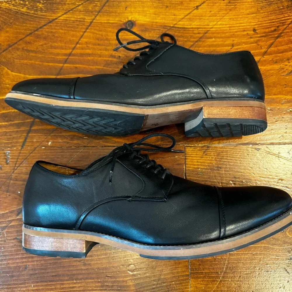 Florsheim SURGE- Classic Black Leather Men's‎ Dress Shoes